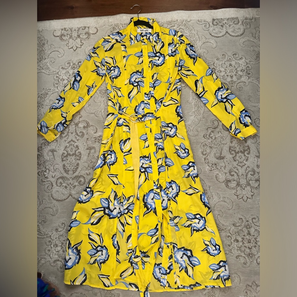 Diane von Fuestenberg silk yellow flower print dress size 2